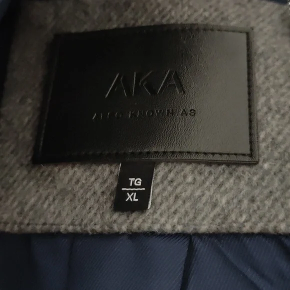 Jacket - Picture 5 of 15